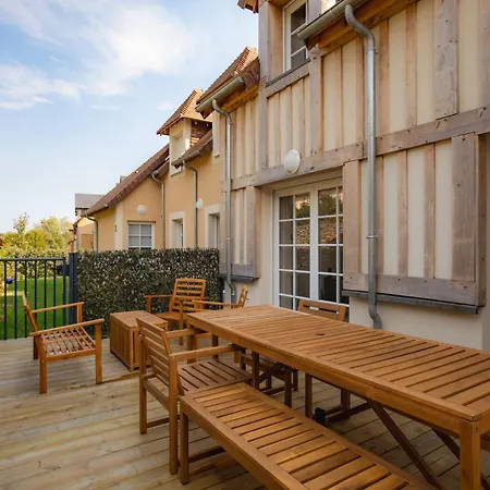 Holiday home Familiale Marguerite & Simone - Proche Golf Deauville